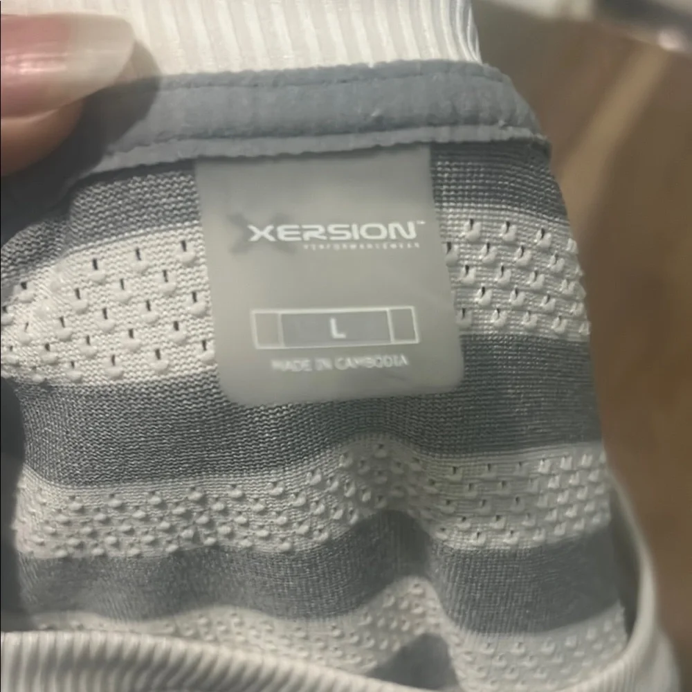 Xersion Crew Neck Sweater Gray and White Stripes